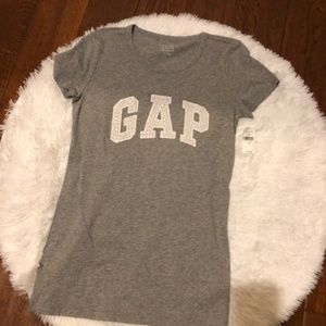 GAP Tee Shirt NWT